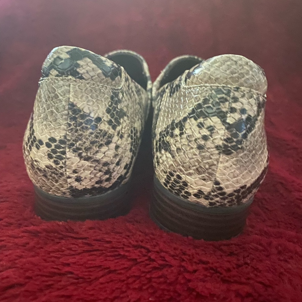 Clarks Women's Snakeskin Loafers - Black and Cream - Picture 4 of 7
